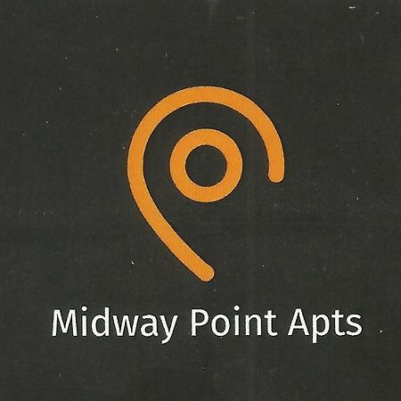 Appartamento Midway Point Apts Candia Esterno foto